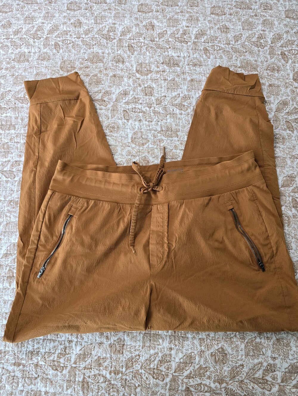 Athleta Trekkie North Jogger, Size 16 Cattail Brown